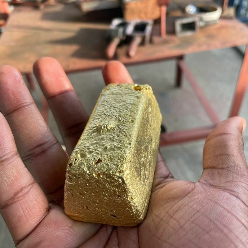Processing and Refining:

    Extracted gold undergoes a meticulous processing and refining phase to meet international quality standards.
    State-of-the-art refining facilities are utilized to produce gold of the highest purity, ensuring compliance with global market requirements.